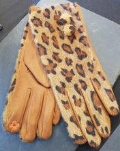Load image into Gallery viewer, Leopard Print Gloves
