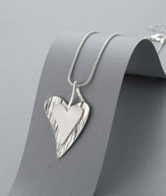 Load image into Gallery viewer, Short Double Heart Necklace
