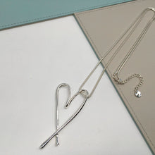 Load image into Gallery viewer, Long Heart Necklace
