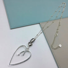 Load image into Gallery viewer, Long Heart Necklace
