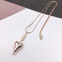 Load image into Gallery viewer, Long Heart Necklace
