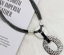 Load image into Gallery viewer, Short Leopard Print Necklace
